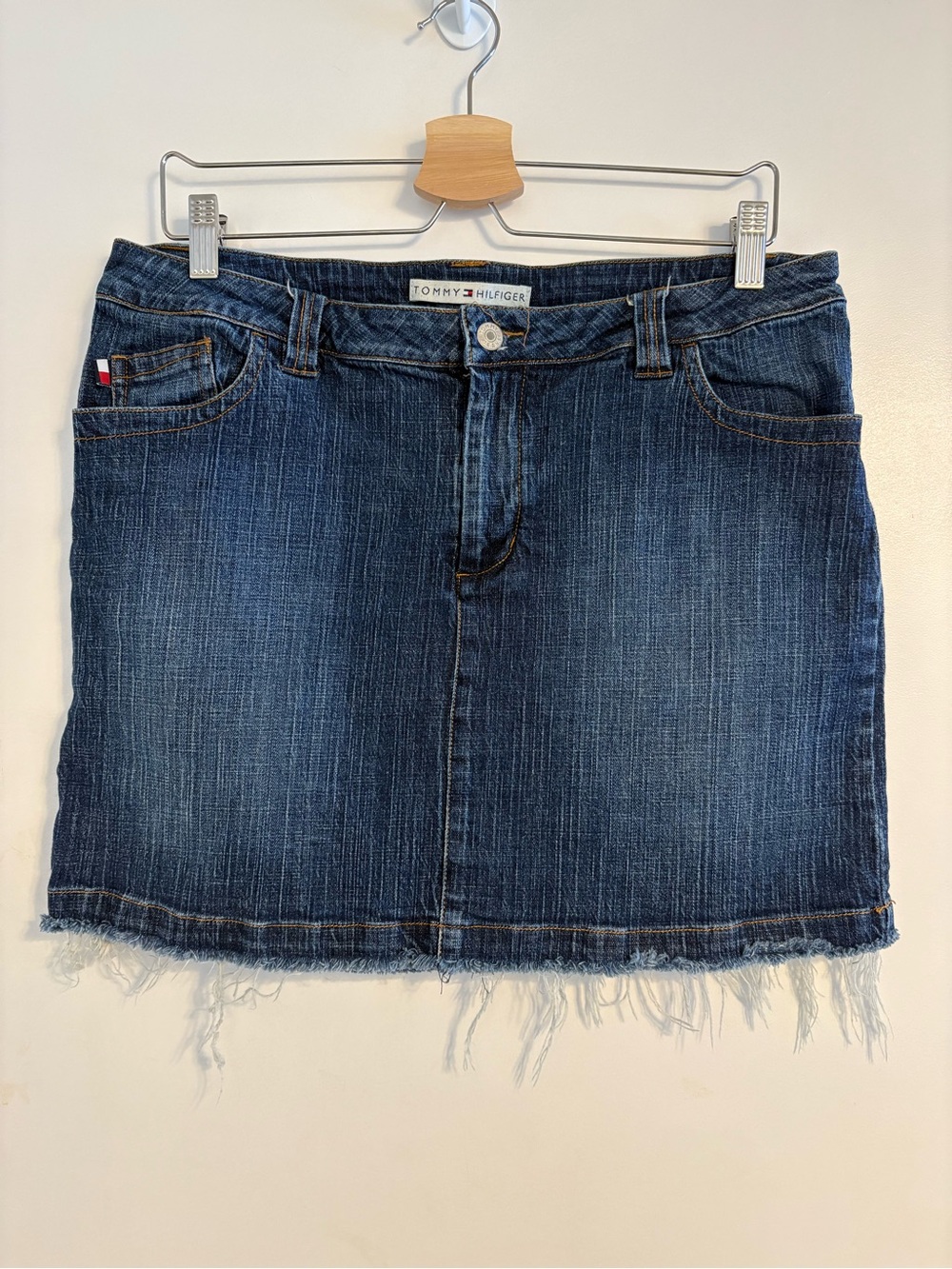 Tommy Hilfiger Blue Frayed-Hem Denim Mini Skirt